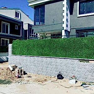 bahçe çiti çim